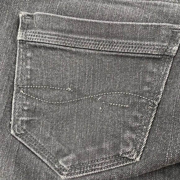 Lee Riders Womens Jeans Size 12P  Black Denim With Stretch Waist & Pockets - Picture 8 of 9